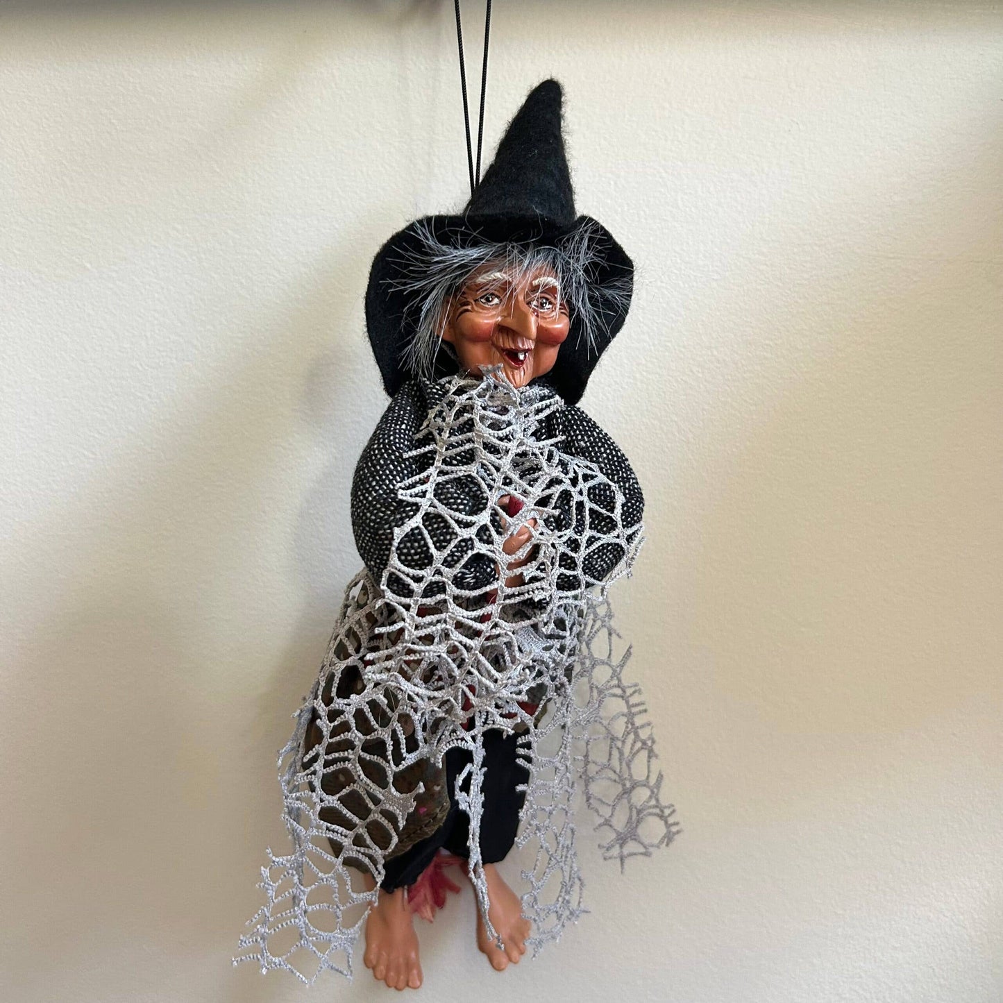 Decorative Kitchen Witch Isadora grey