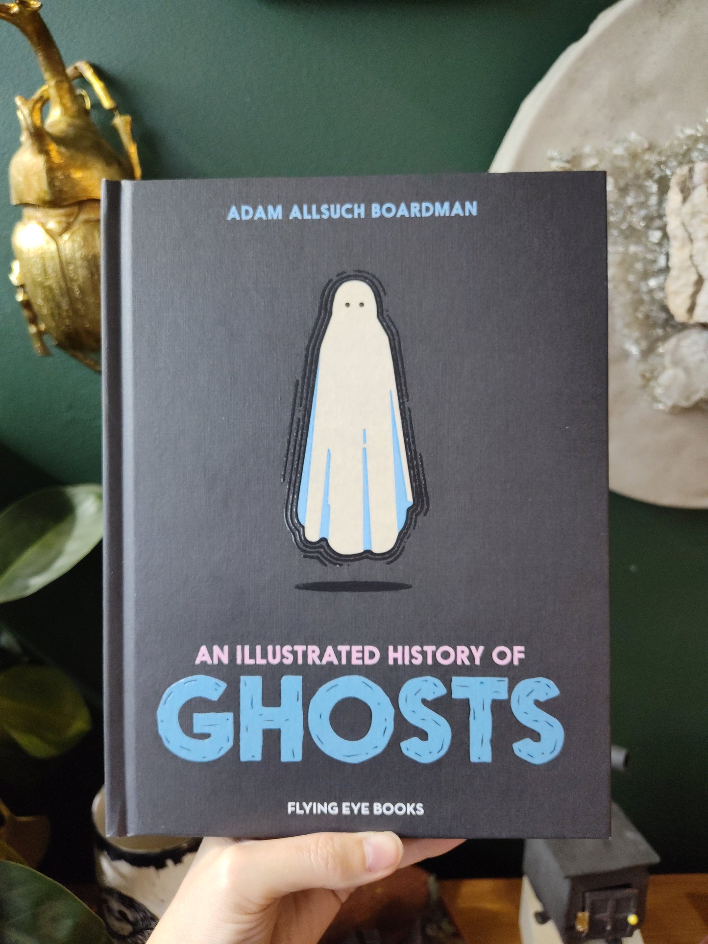 An Illustrated History of Ghosts