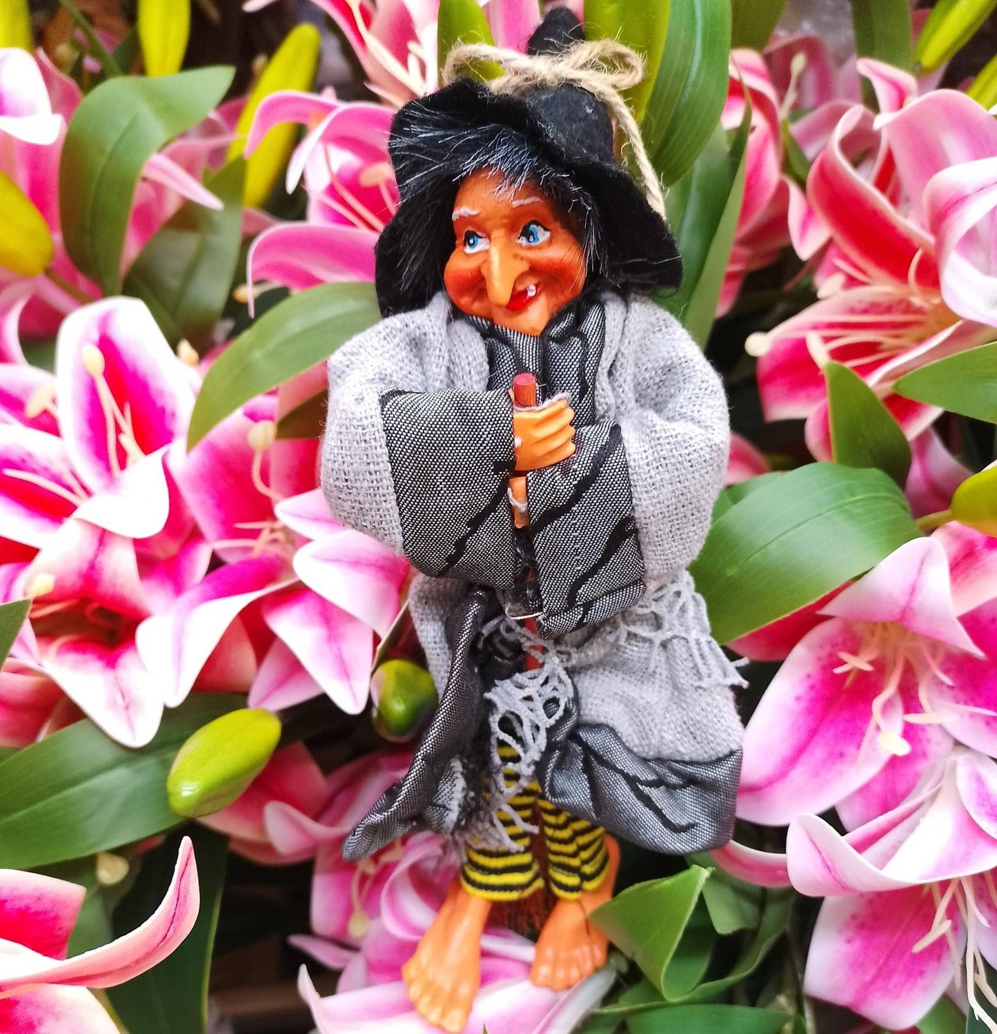 Decorative Kitchen Witch Hilda grey