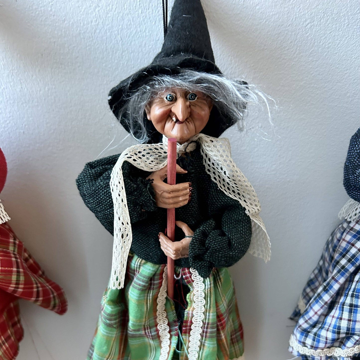 Decorative Kitchen Witch Ziafi green