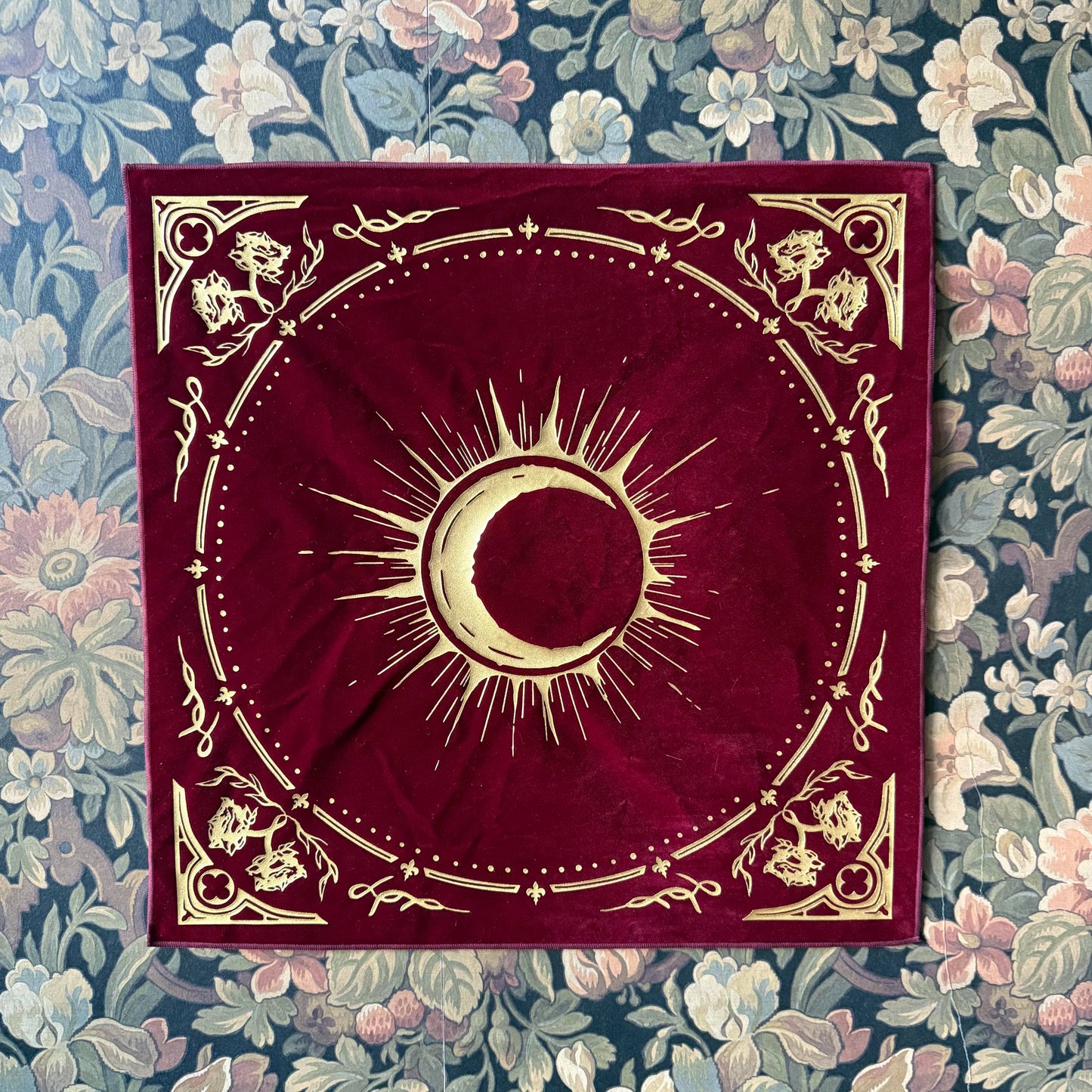Eclipsa Altar Cloths