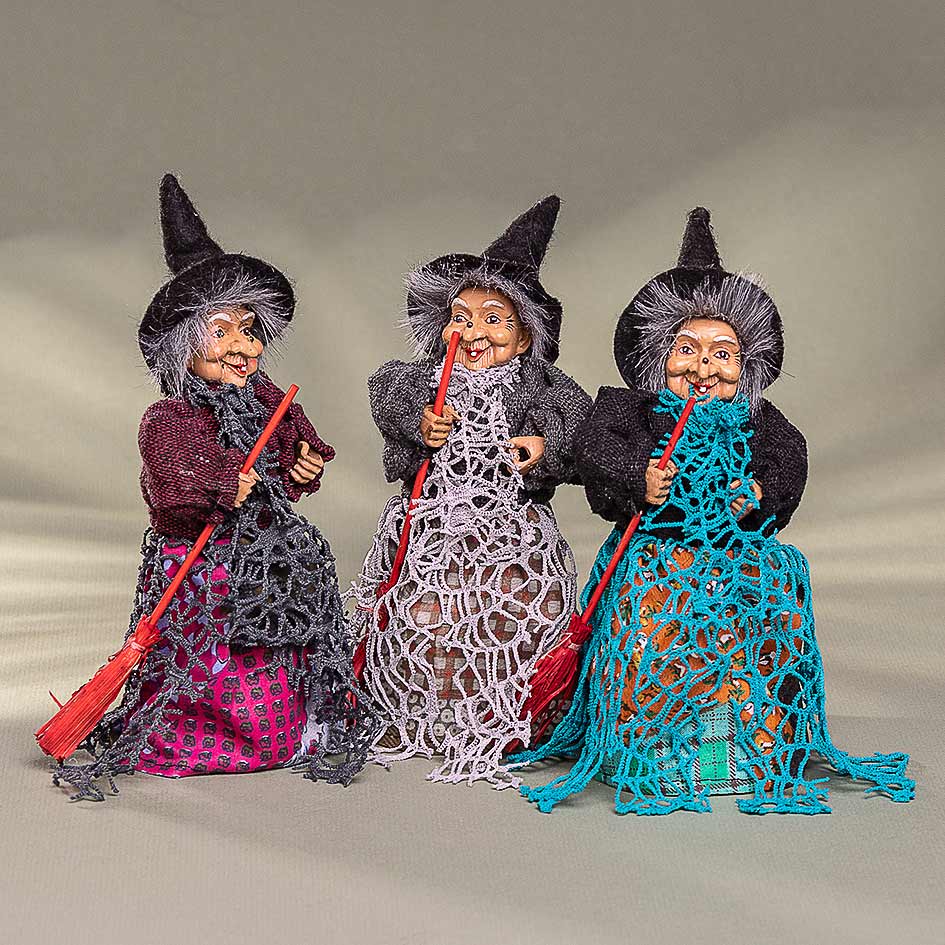 Decorative Kitchen Witch Dora black