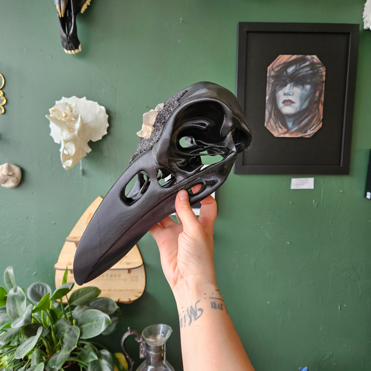 3D Printed XL Raven Skull With Smoky Quartz - Wall hanging