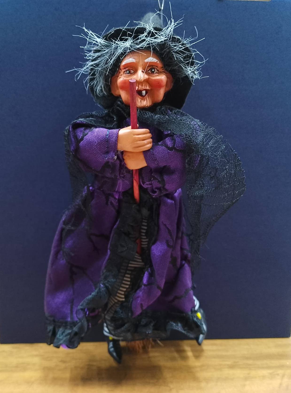Decorative Kitchen Witch Greta purple