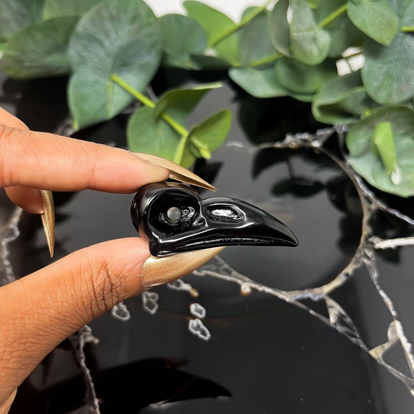 Obsidian Raven Skull Carving