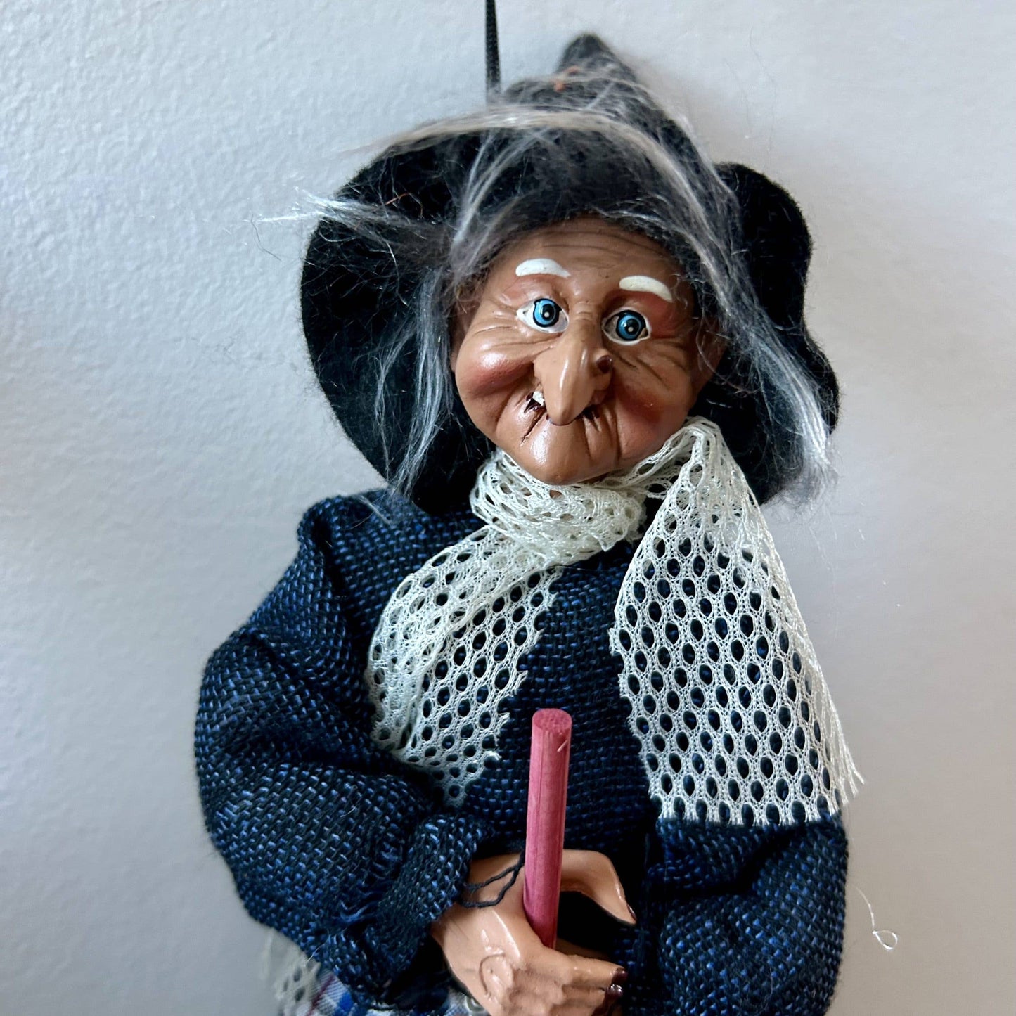 Decorative Kitchen Witch Ziafi blue