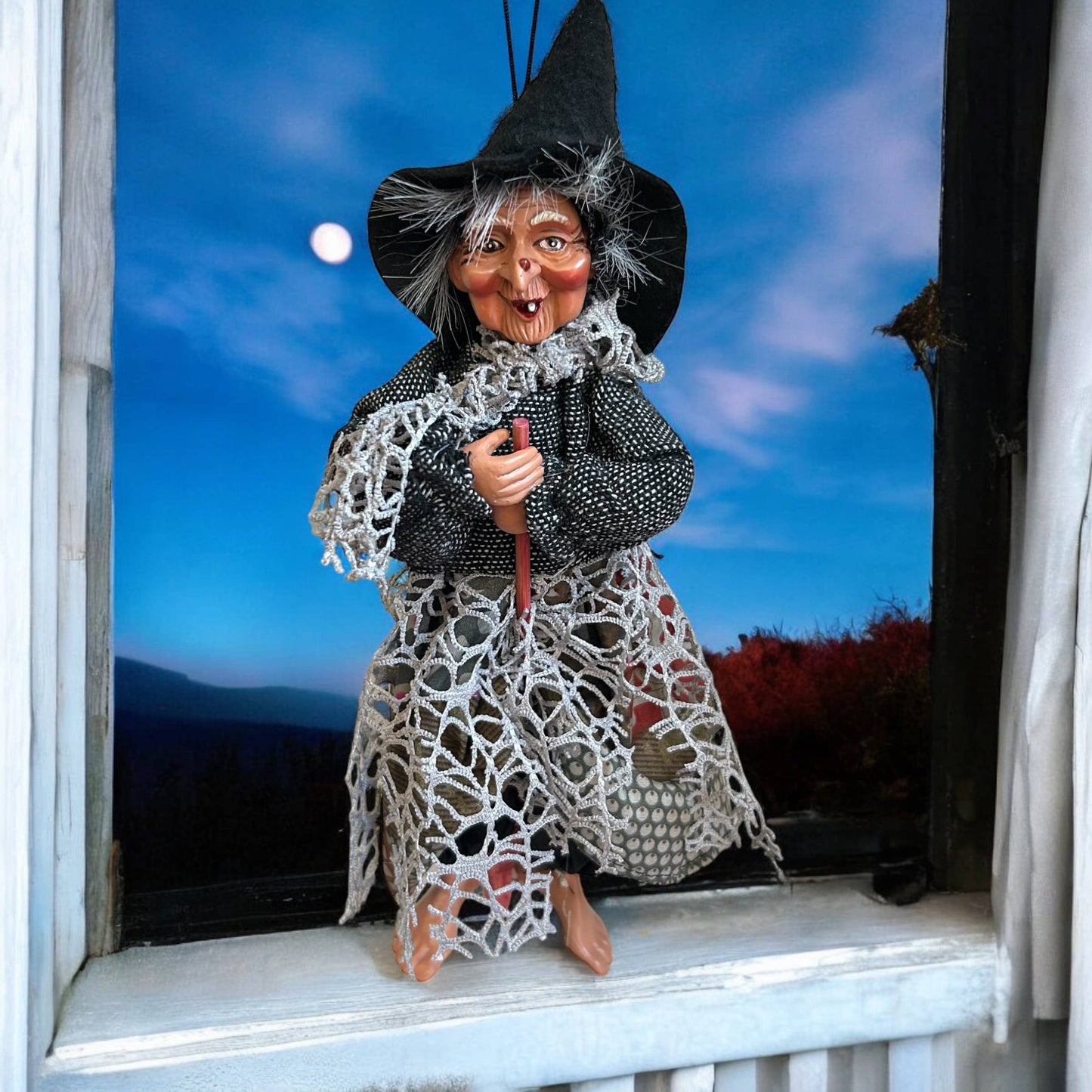 Decorative Kitchen Witch Isadora grey