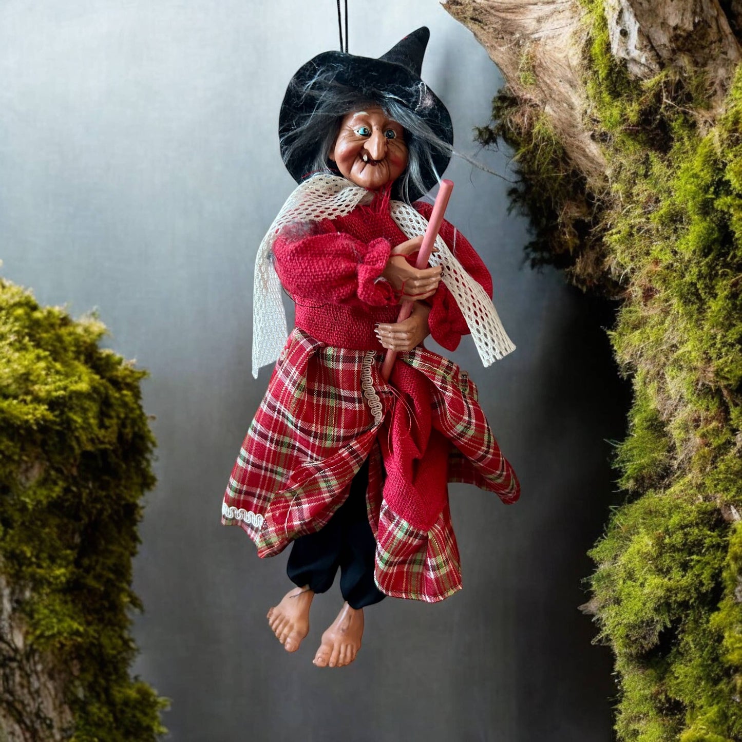 Decorative Kitchen Witch Ziafi red